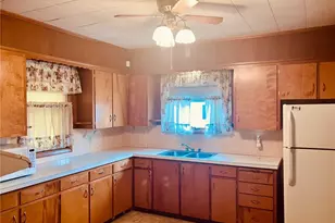 2008 W Prospect Rd, Ashtabula, OH 44004 - Photo 28