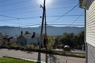821 Woods Ln, Martins Ferry, OH 43935 - Photo 6