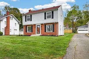 733 Roslyn Ave, Akron, OH 44320 - Photo 4