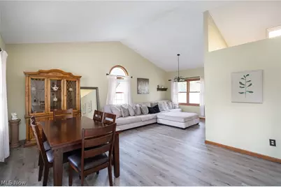 632 Bayberry Road, Lorain, OH 44053 - Photo 2