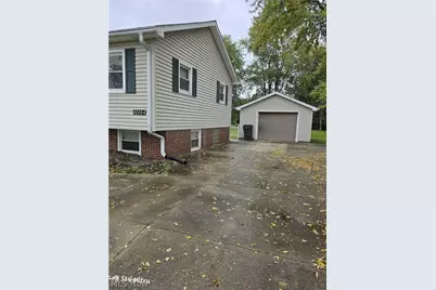 10004 McCallum Avenue NE, Alliance, OH 44601 - Photo 6