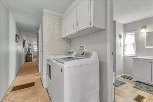 131 Hickory Cir, Elyria, OH 44035 - Photo 28