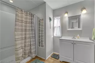 131 Hickory Cir, Elyria, OH 44035 - Photo 26