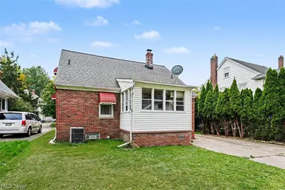 17829 Dillewood Road, Loveland, OH 44119 - Photo 24