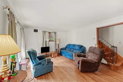 17829 Dillewood Road, Loveland, OH 44119 - Photo 6