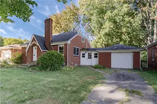 162 Jackson St, Amherst, OH 44001 - Photo 2