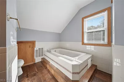 1687 Mount Pleasant Street NE, Canton, OH 44721 - Photo 16