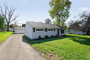1616 Glenwood Dr, Twinsburg, OH 44087 - Photo 2