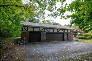 8797 Allen Troy Ct, Mentor, OH 44092 - Photo 14