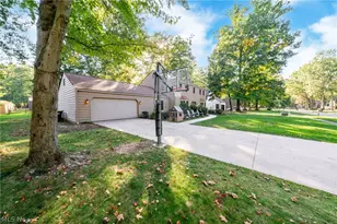 32547 Schooner Ct, Avon Lake, OH 44012 - Photo 4