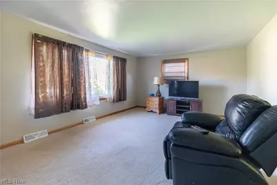 6392 15th Street NE, East Canton, OH 44730 - Photo 10