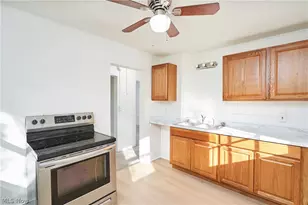305 4th St NW, Barberton, OH 44203 - Photo 10