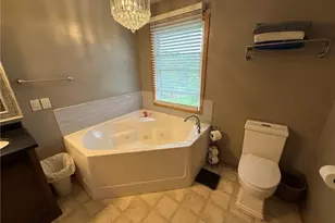 10274 Laurens Dr NE, Bolivar, OH 44612 - Photo 18
