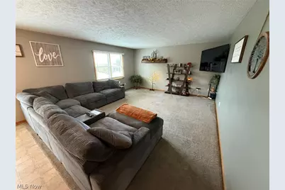10274 Laurens Drive NE, Bolivar, OH 44612 - Photo 4