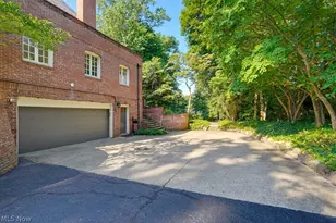 540 N Portage Path Rd, Akron, OH 44303 - Photo 38
