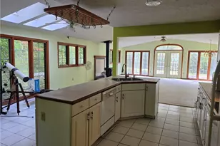 10057 Thwing Rd, Chardon, OH 44024 - Photo 16