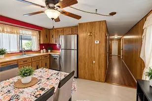 454 Westwoods, Amherst, OH 44001 - Photo 4