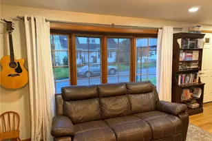 322 Washington St, Barnesville, OH 43713 - Photo 4