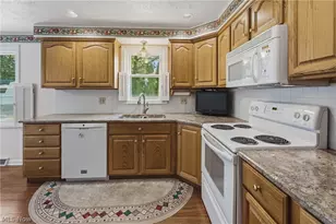8508 Kellydale St NW, Massillon, OH 44646 - Photo 6