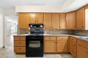 1523 Bradford Dr, Macedonia, OH 44056 - Photo 14