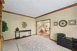 8519 Windsor Way, Grandview Heights, OH 44147 - Photo 4