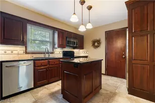 135 E Case Dr, Hudson, OH 44236 - Photo 10