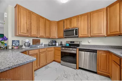 510 Elm Street, Sheffield Lake, OH 44054 - Photo 12