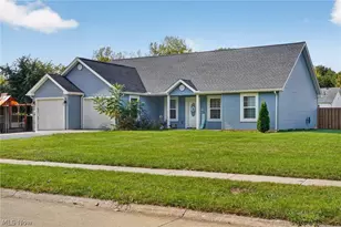 510 Elm St, Sheffield Lake, OH 44054 - Photo 2