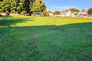117 Canal Street E, Coshocton, OH 43812 - Photo 1