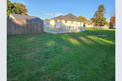 221 Washington Street, Coshocton, OH 43812 - Photo 28