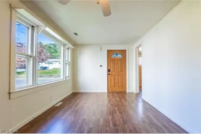 307 S State Street, Crooksville, OH 43731 - Photo 4