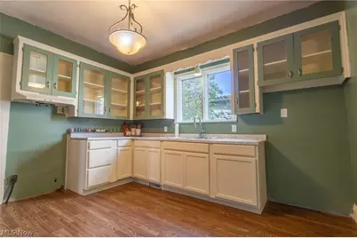 307 S State Street, Crooksville, OH 43731 - Photo 12