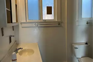 117 N 10th St, Cambridge, OH 43725 - Photo 4
