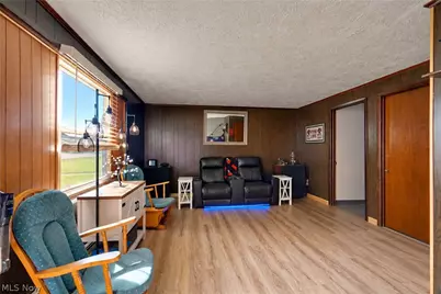 3340 Mollane Street NW, Massillon, OH 44646 - Photo 6