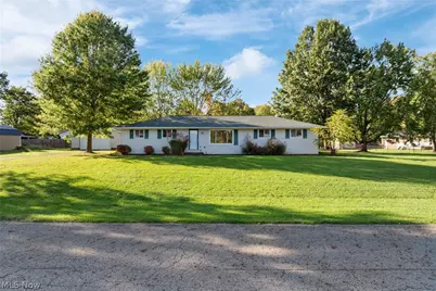 2665 Lyndale Avenue NW, Massillon, OH 44647 - Photo 2