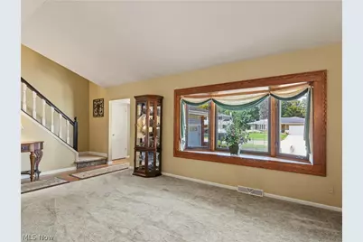 6187 Carlyle Drive, Green Hills, OH 44131 - Photo 8