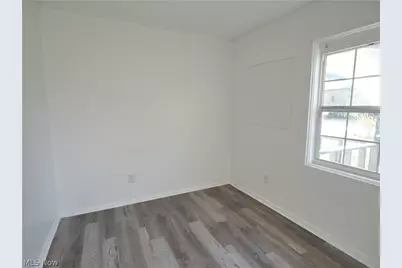 1926 W 21st Street, Lorain, OH 44052 - Photo 14