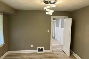 565 Eva Ave, Akron, OH 44301 - Photo 12