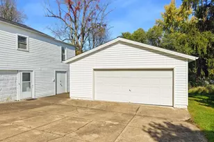 2417 Kermit Ave, Akron, OH 44305 - Photo 4
