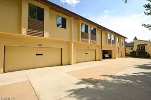 879 Hampton Ridge Dr, Akron, OH 44313 - Photo 28