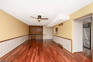 879 Hampton Ridge Dr, Akron, OH 44313 - Photo 10