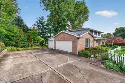 2550 Dogwood Drive NE, Massillon, OH 44646 - Photo 2