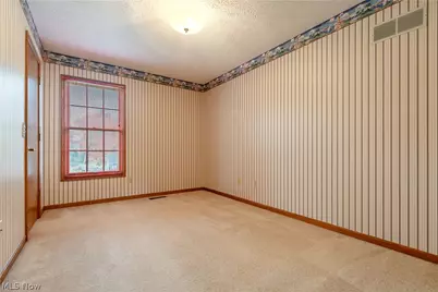 6913 Salerno Street NW, Canton, OH 44718 - Photo 32