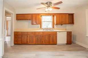 2491 Perry Dr SW, Canton, OH 44706 - Photo 10