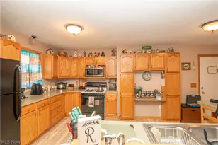 8835 Dover Rd, Apple Creek, OH 44606 - Photo 12