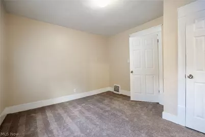 1152 Manning Avenue, Akron, OH 44307 - Photo 12