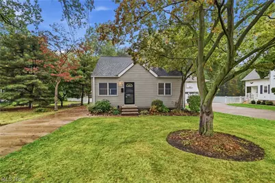130 Forest Hill Drive, Avon Lake, OH 44012 - Photo 4