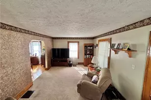 330 Ashland Ave, Cuyahoga Falls, OH 44221 - Photo 6