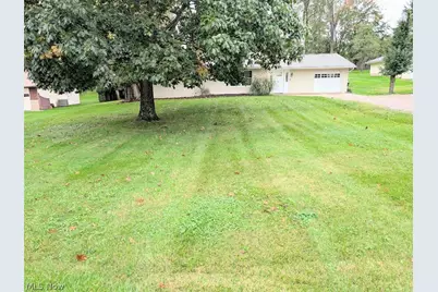 270 E Highland Drive, Zanesville, OH 43701 - Photo 12