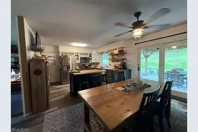 4239 State Route 39 NE, New Philadelphia, OH 44663 - Photo 2